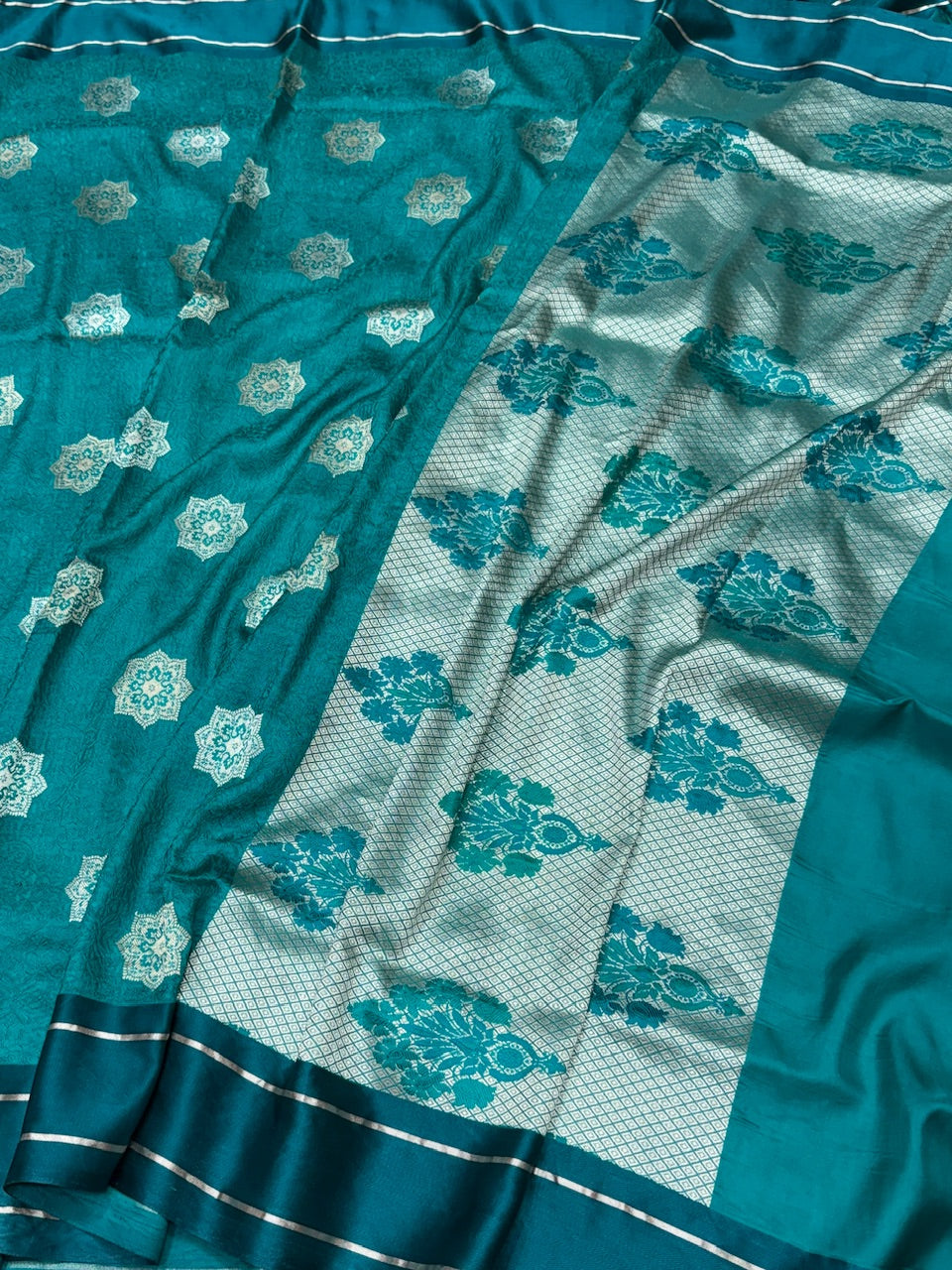 Teal Green Handwoven Pure Banarasi Satin Silk Saree