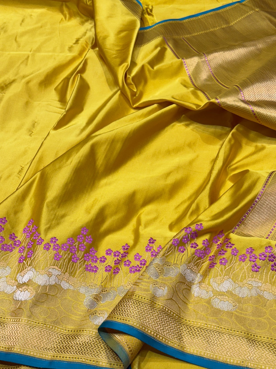 Handwoven Pure Banarasi Mashru Satin Silk Saree
