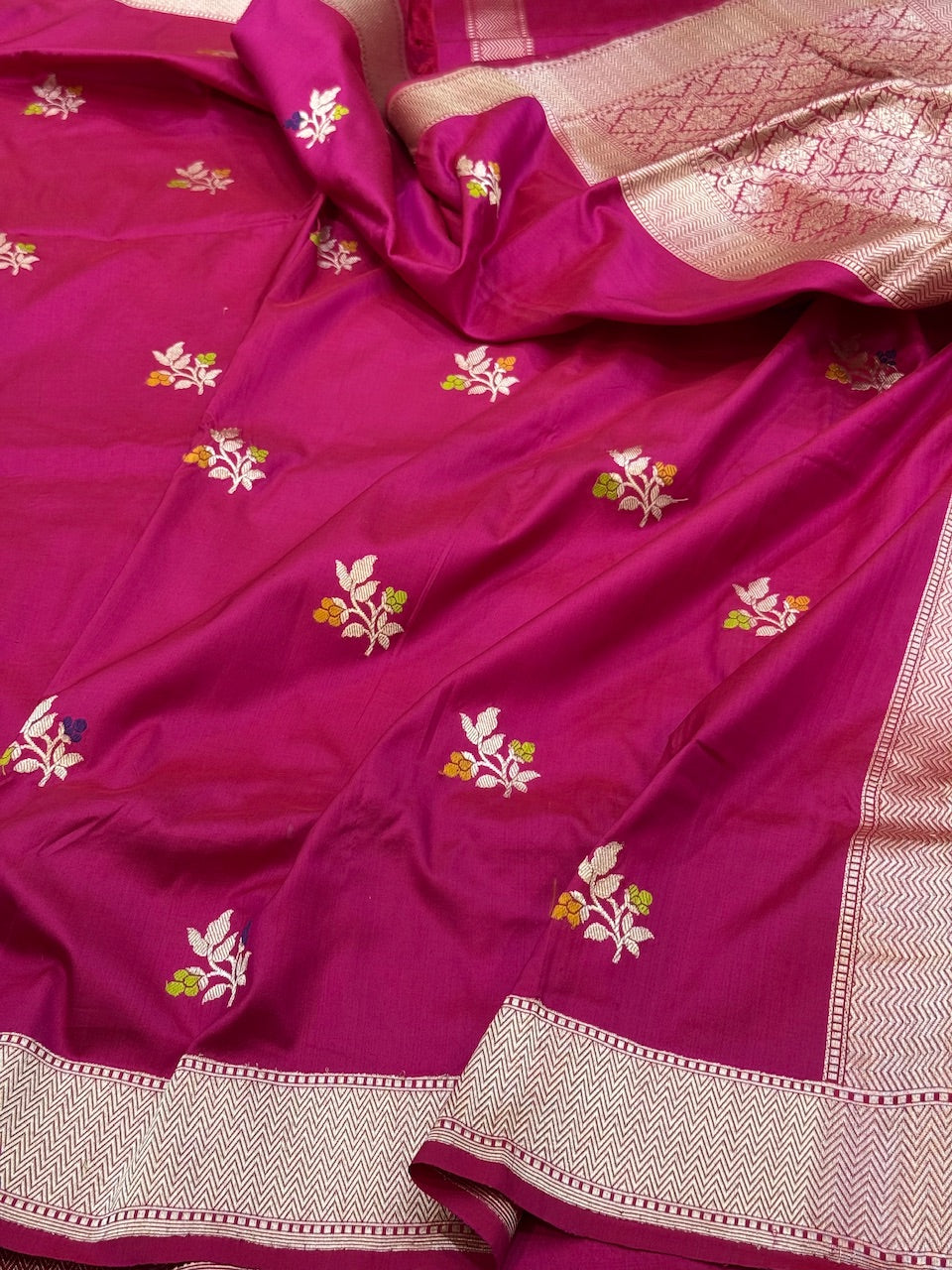 Rani Pink Handwoven Pure Banarasi Silk Saree