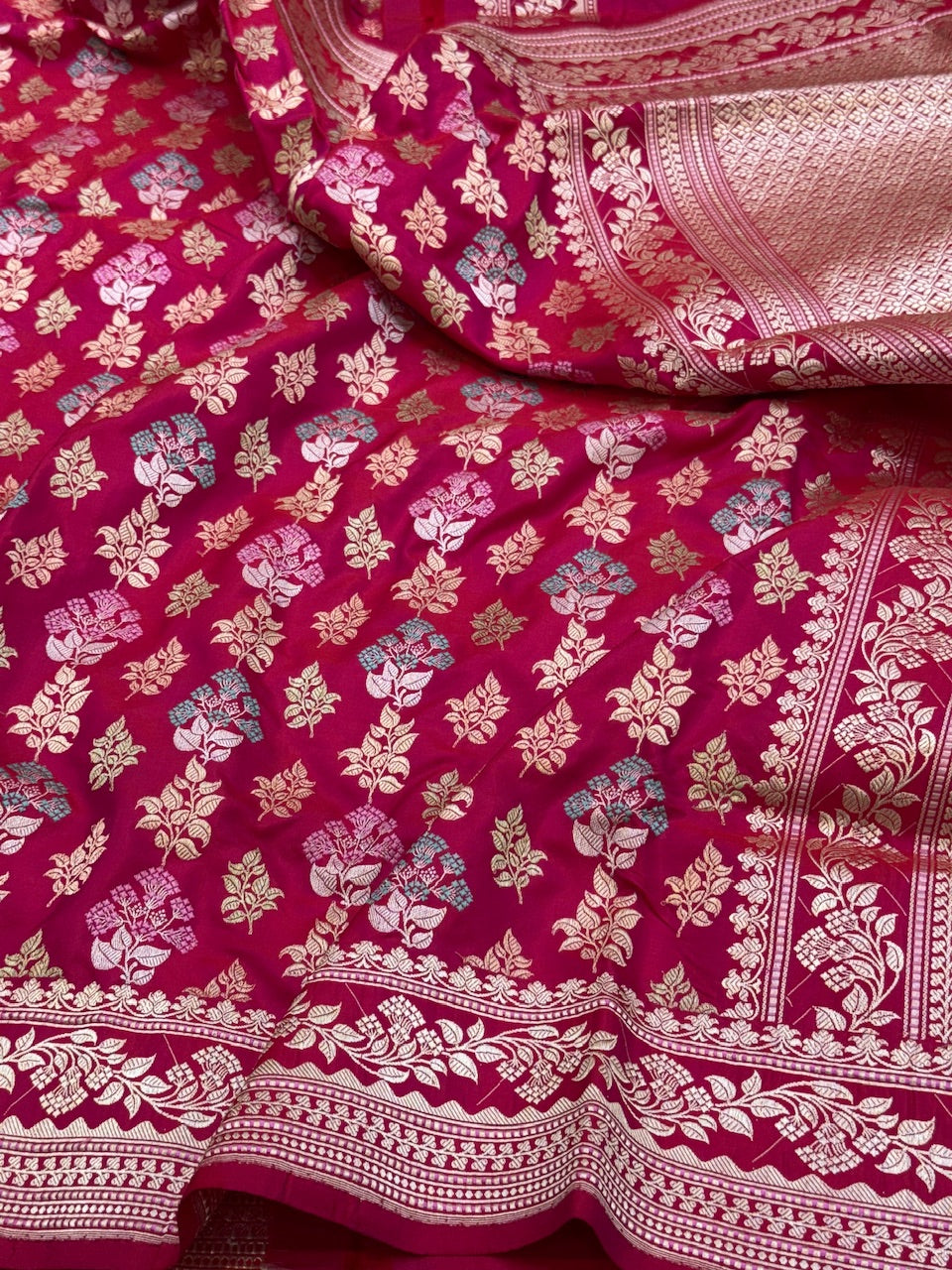 Rani Pink Handwoven Pure Banarasi Silk Saree