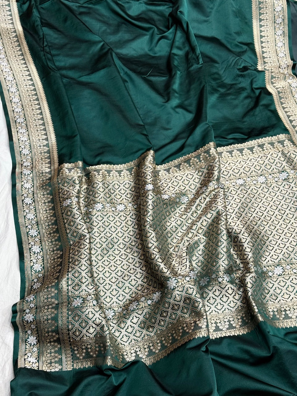 Bottle Green Handwoven Banarasi Pure Mashru Satin Silk Saree