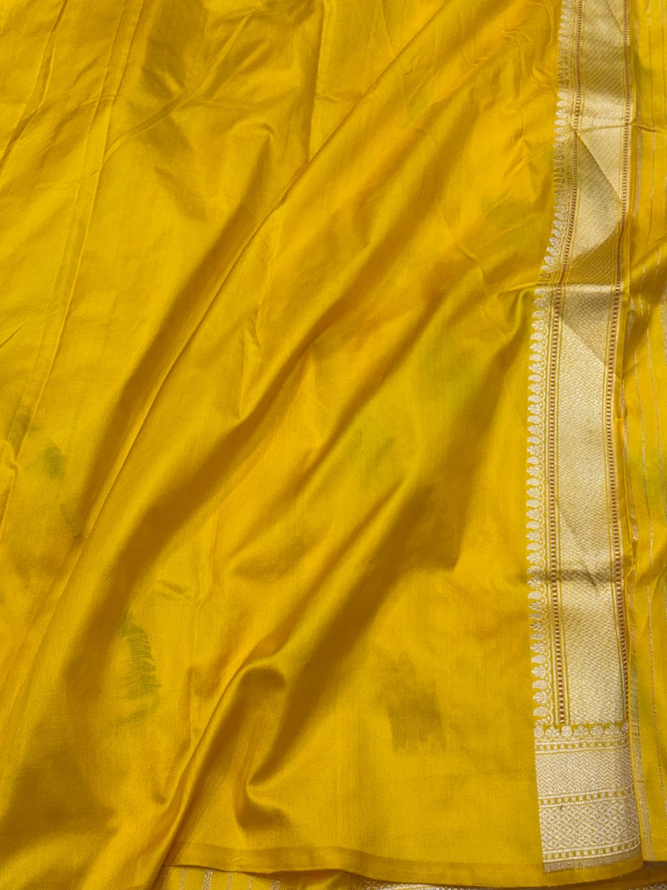 Yellow Handwoven Pure Banarasi Silk Saree