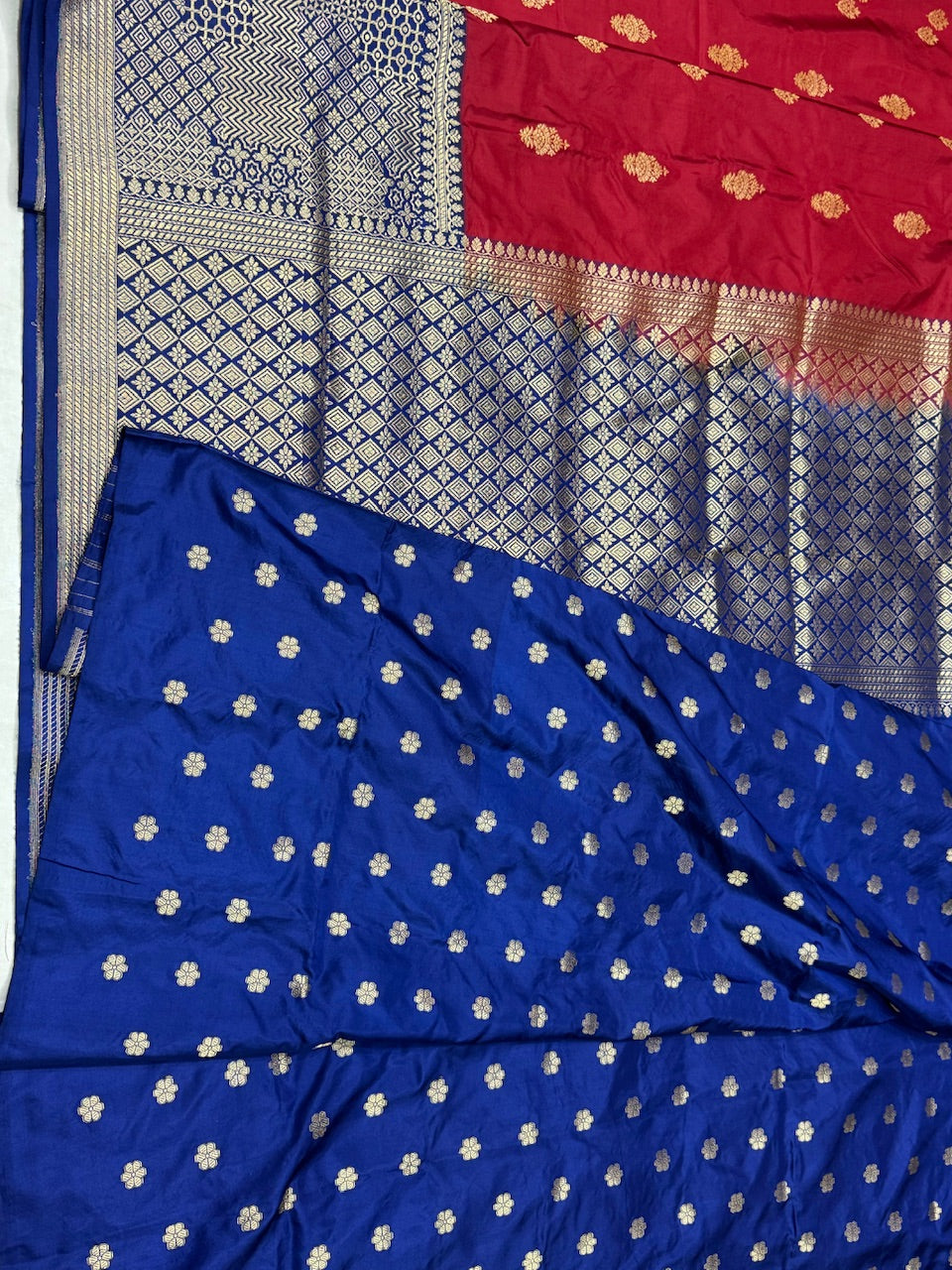 Red Ektara Silk Handwoven Saree