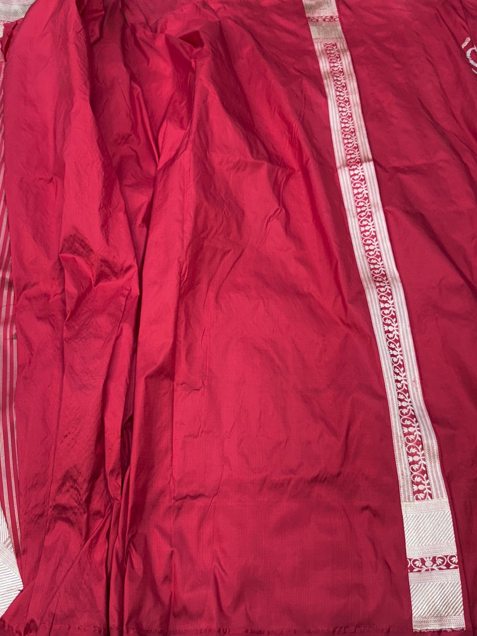 Red Handwoven Banarasi Pure Silk Saree