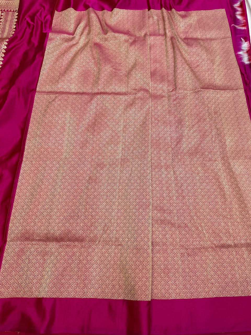 Rani Pink Handwoven Pure Banarasi Mashru Satin Silk Saree