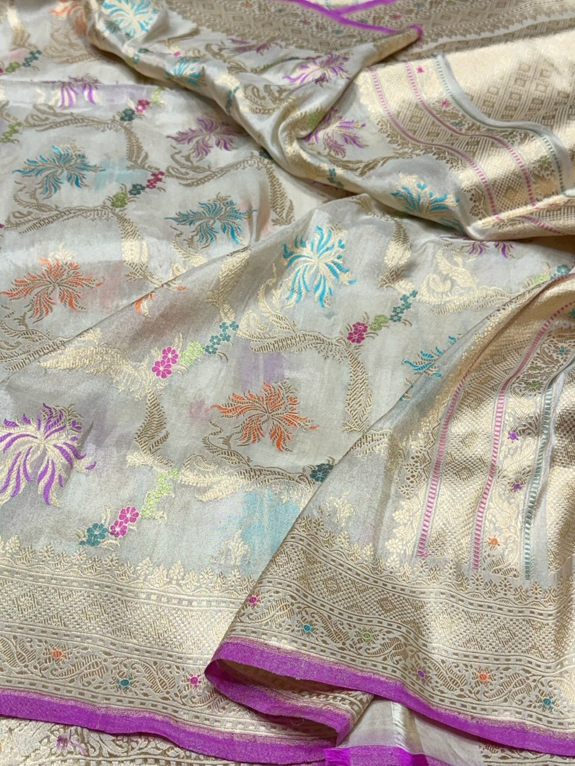 The Complete Guide to Handloom Sarees: Types, Origins, Care & Modern Styling (2026)