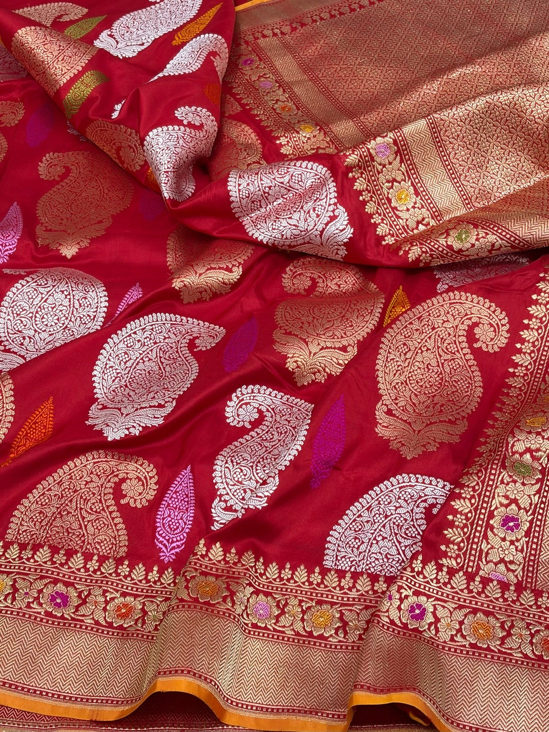 Red Handwoven Pure Banarasi Katan Silk Saree