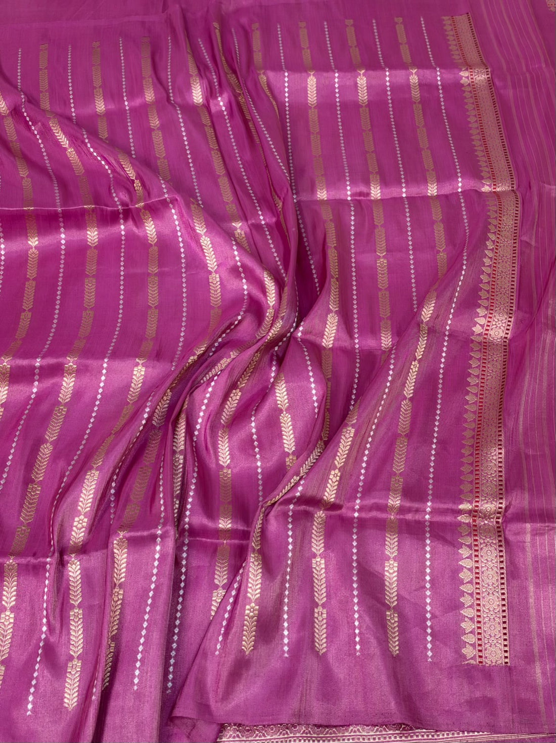 Magenta Pink Handwoven Banarasi Pure Ektara Tissue Saree