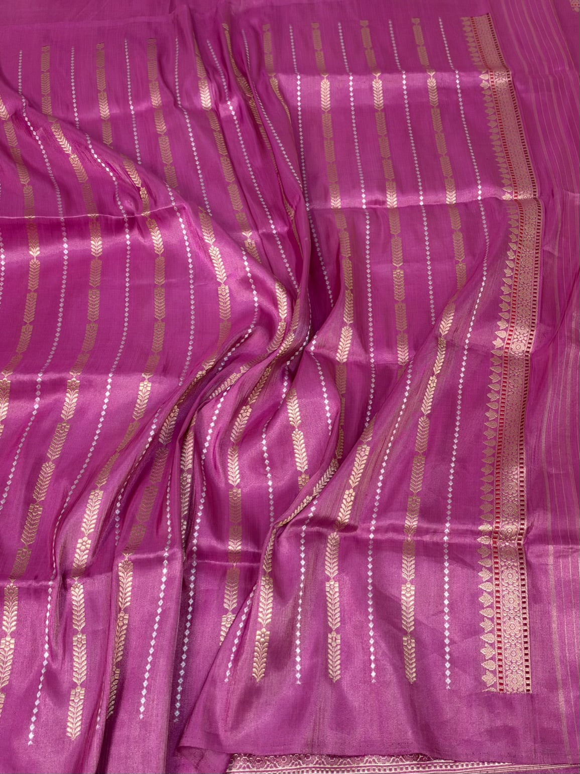 Magenta Pink Handwoven Banarasi Pure Ektara Tissue Saree