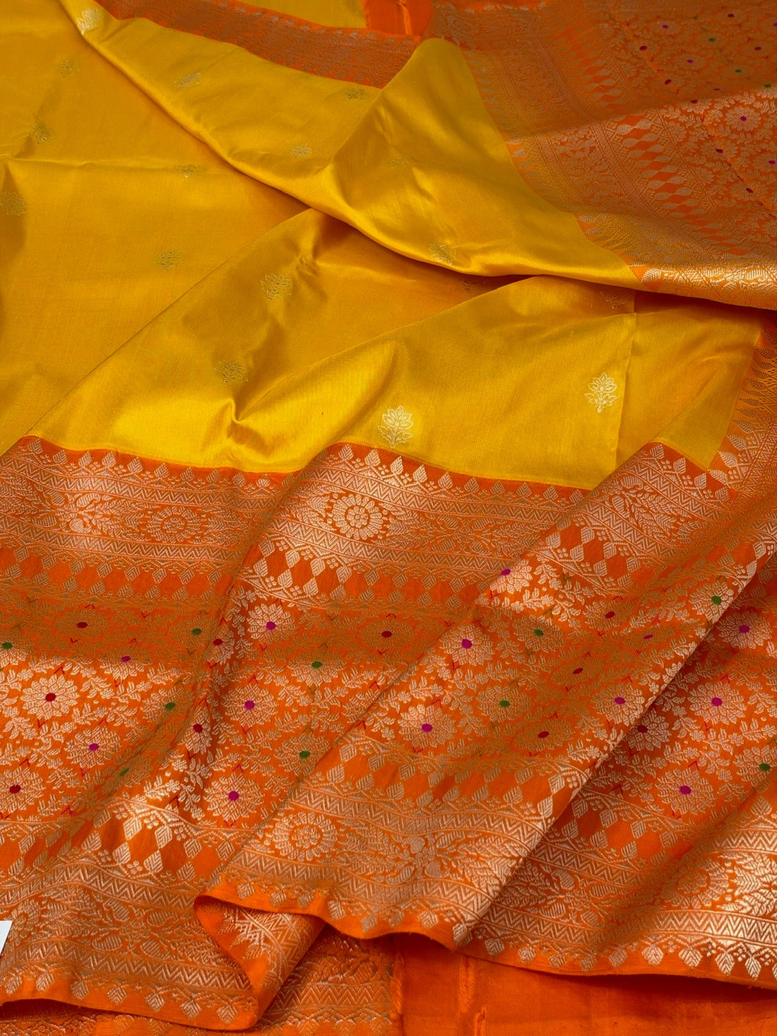 Yellow Handwoven Pure Banarasi Ektara Silk Saree