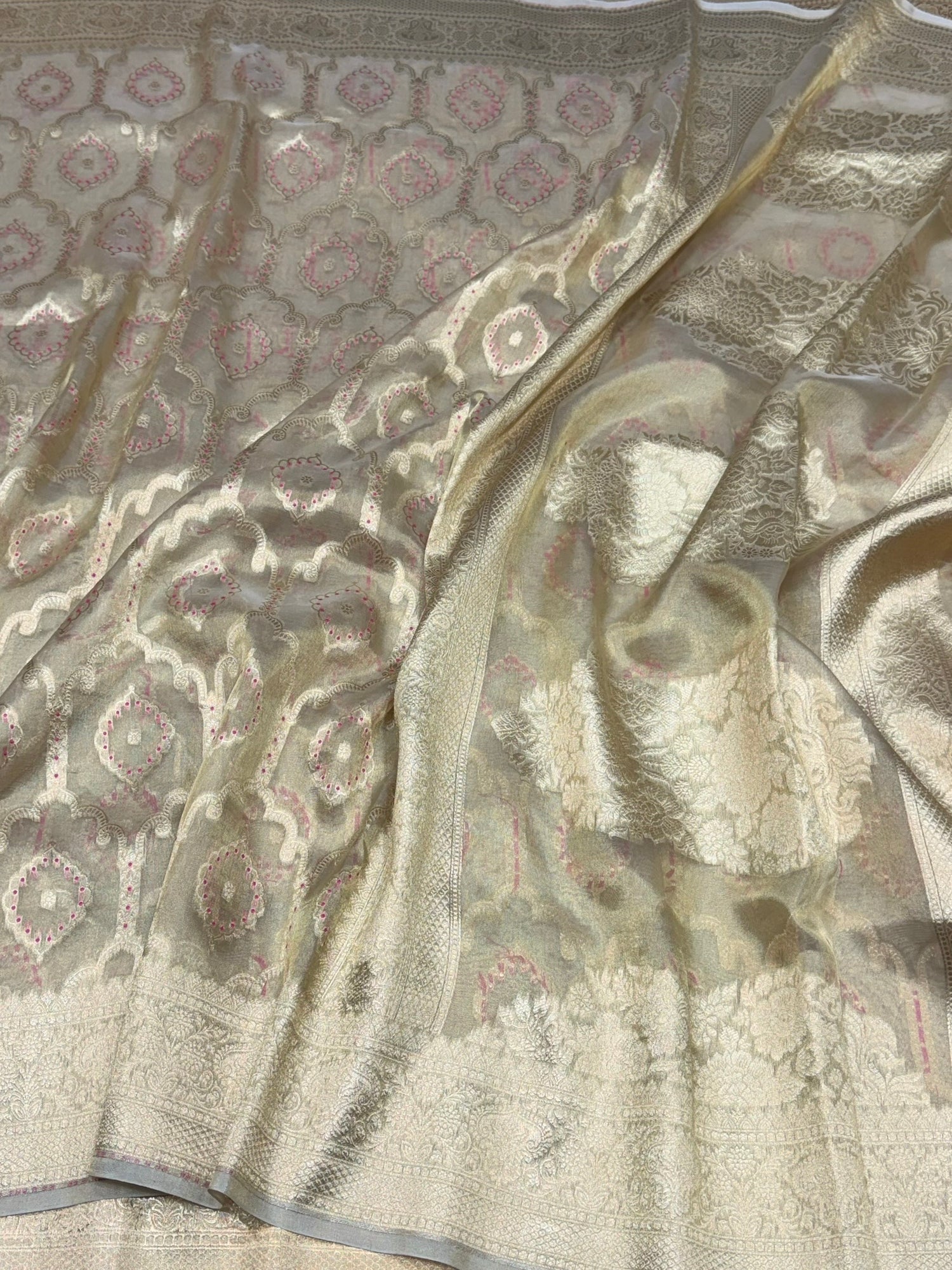 Champagne Gold Pure Banarasi Tissue Silk Saree | Pure Kora Tissue | Cutwork Technique | Lightweight Banarasi Saree