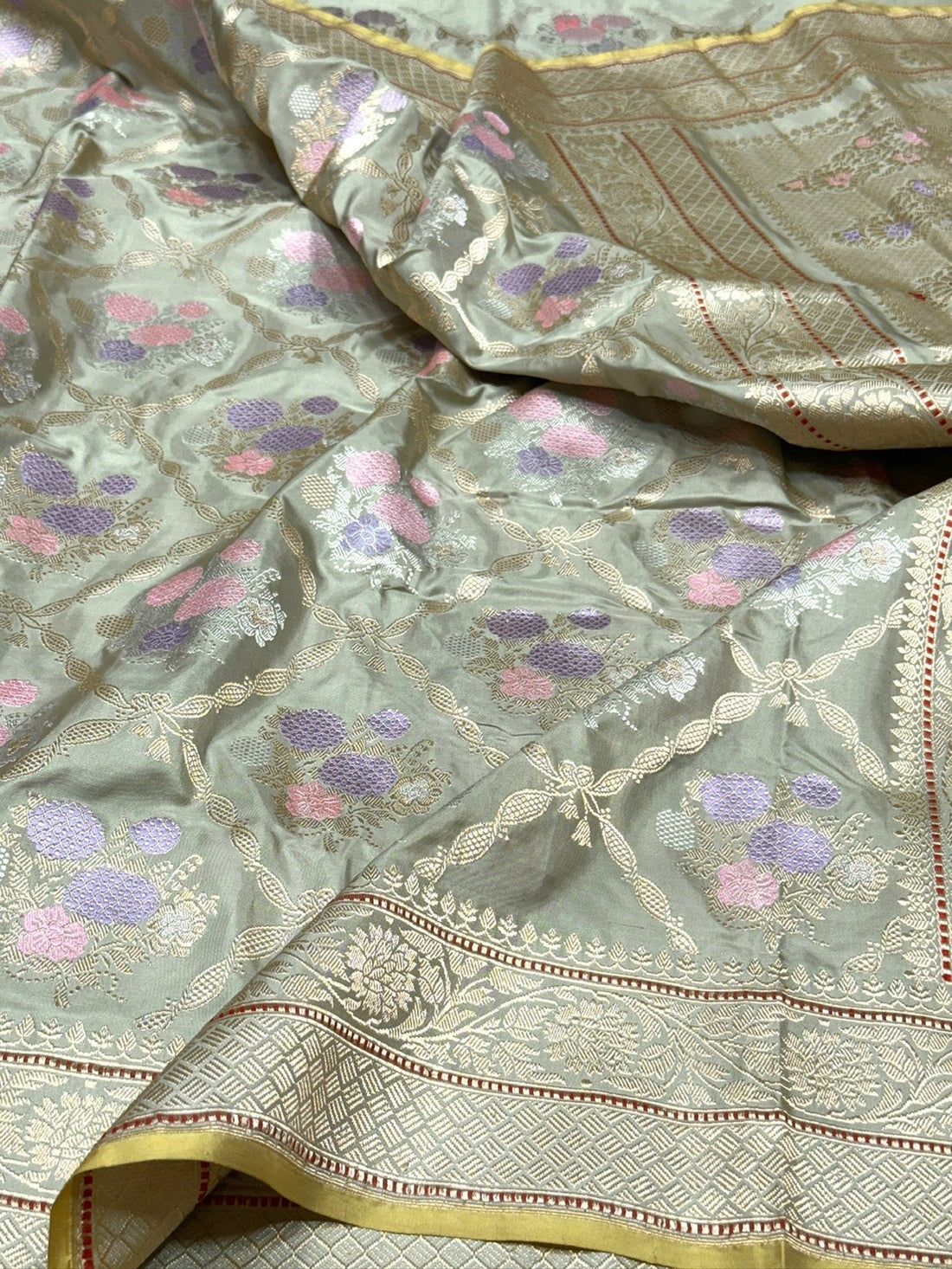 Pista Green Handwoven Pure Banarasi Silk Saree