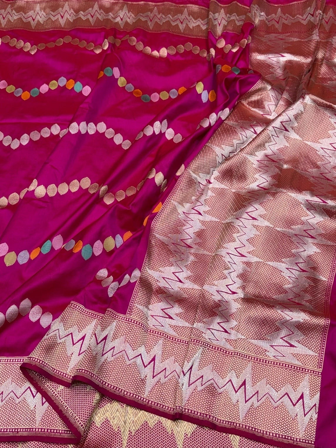 Rani Pink Handwoven Pure Banarasi Silk Saree – Kadwa Weave | Pure Katan-Mulberry Silk | Luxury Banarasi Elegance