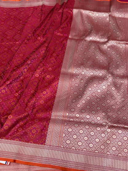 Red Handwoven Pure Banarasi Satin Tanchoi Silk Saree