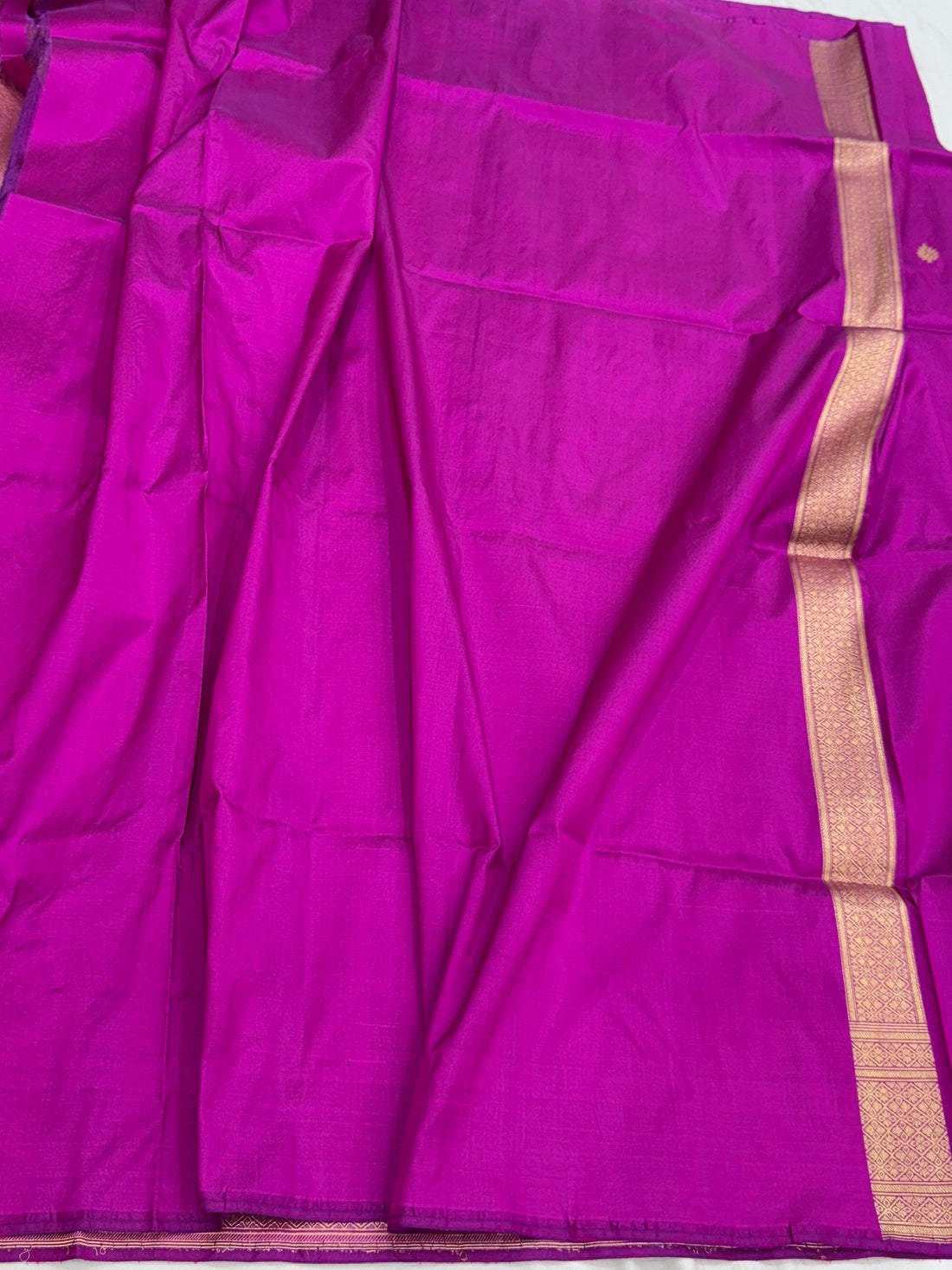 Magenta Pink Handwoven Pure Banarasi Silk Saree