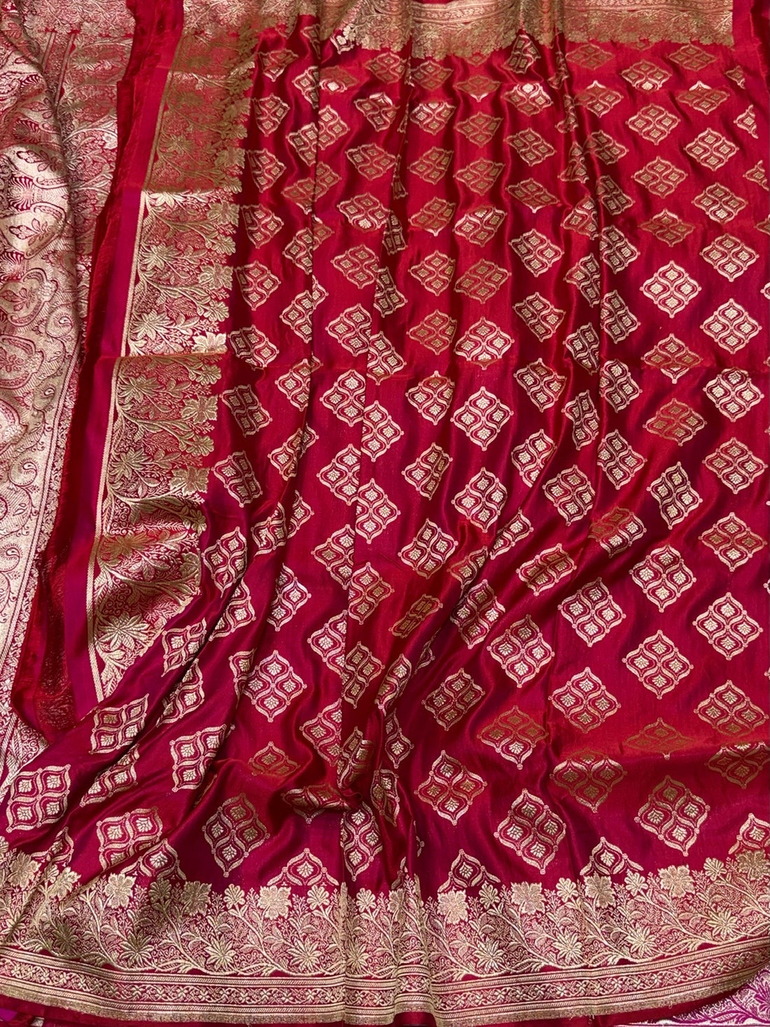 Red Handwoven Vintage Pure Banarasi Satin Silk Saree