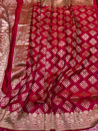 Red Handwoven Vintage Pure Banarasi Satin Silk Saree