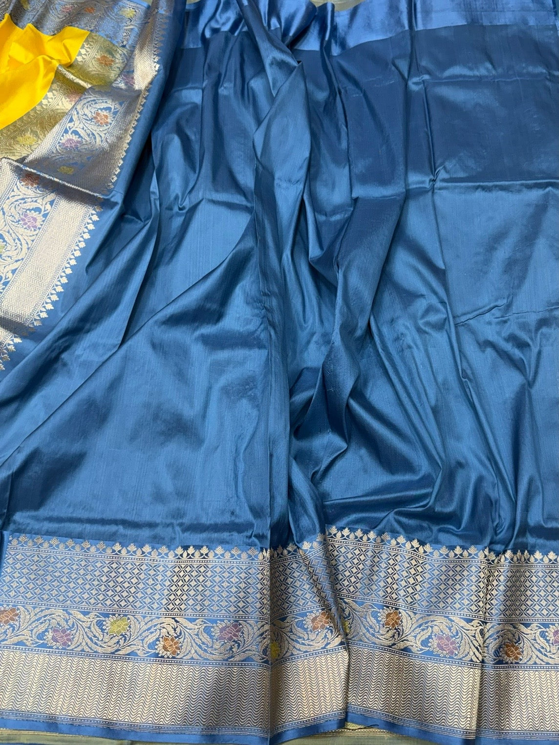 Yellow Handwoven Pure Banarasi Silk Saree