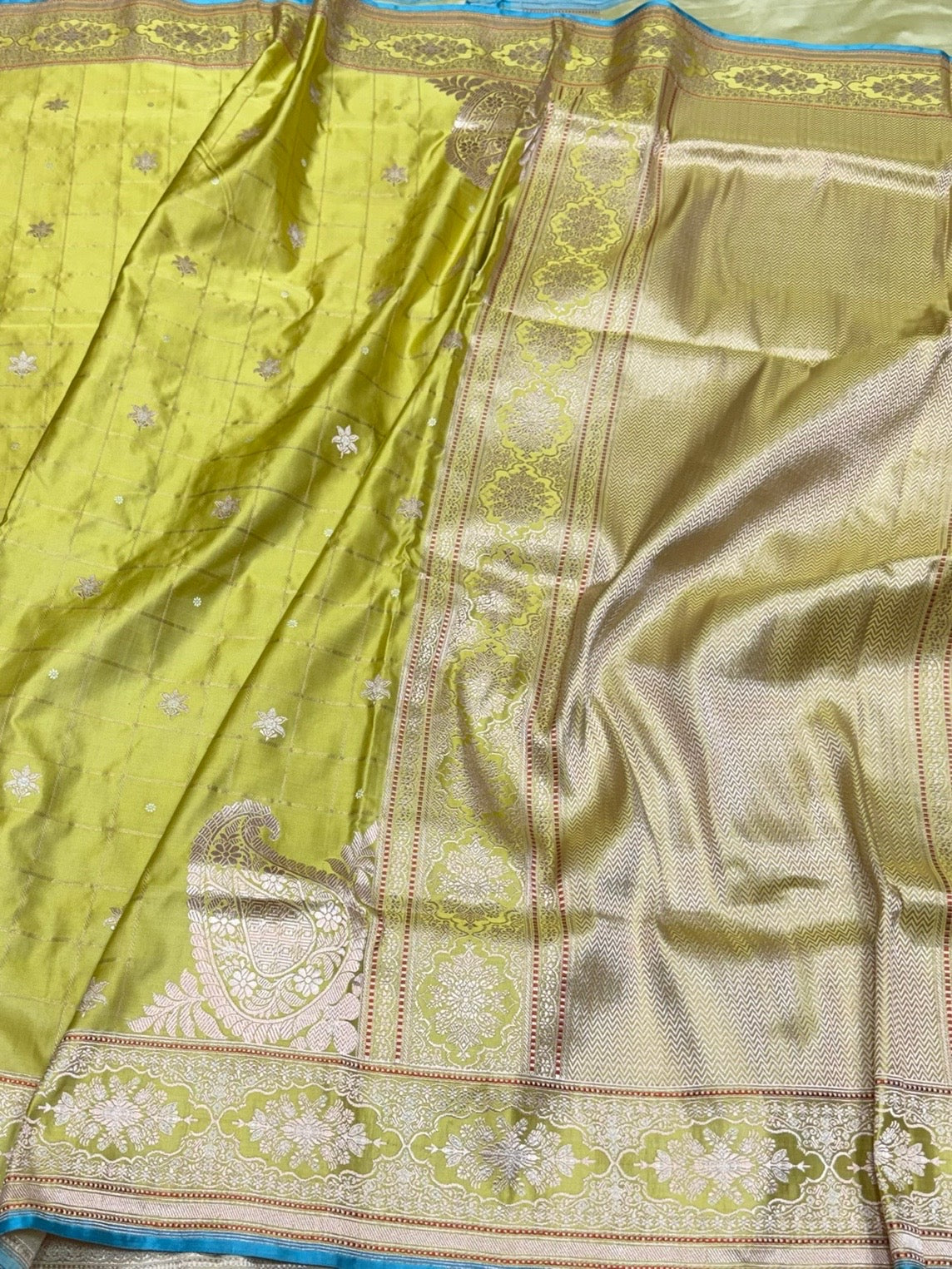 Light Green Handwoven Pure Banarasi Satin Silk Saree