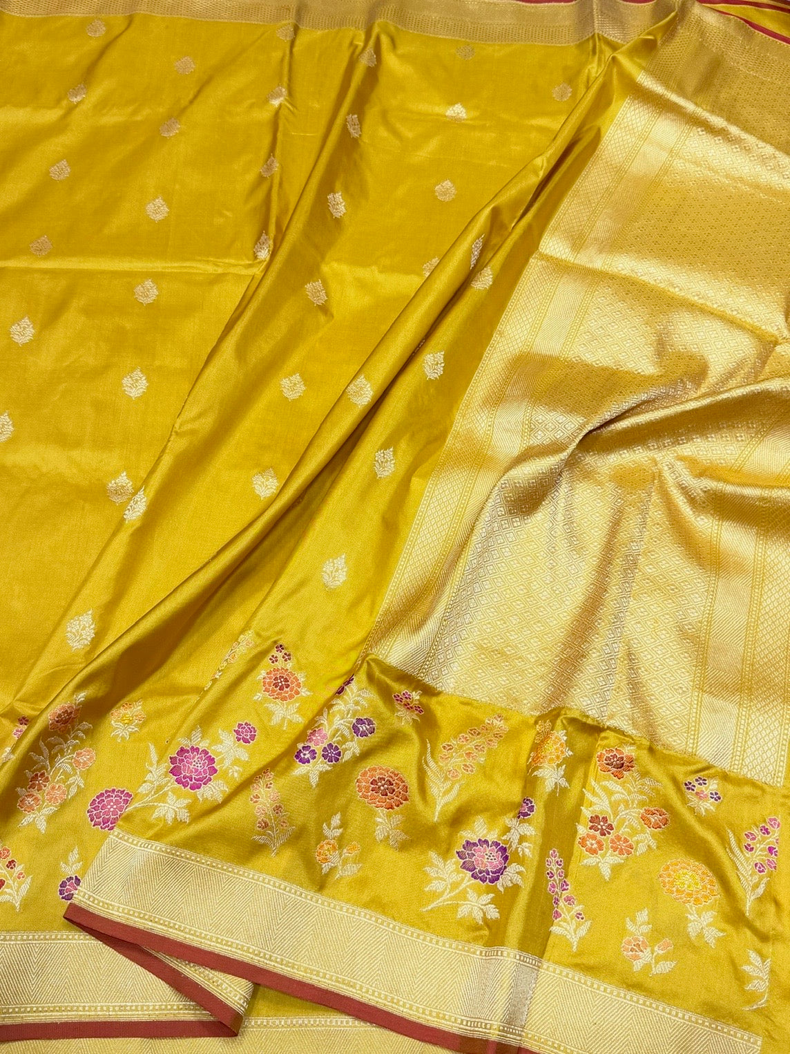 Mustard Yellow Handwoven Pure Banarasi Katan Silk Saree – Kadwa Weave | Traditional Kadiyal Border | 100% Pure Mulberry Silk