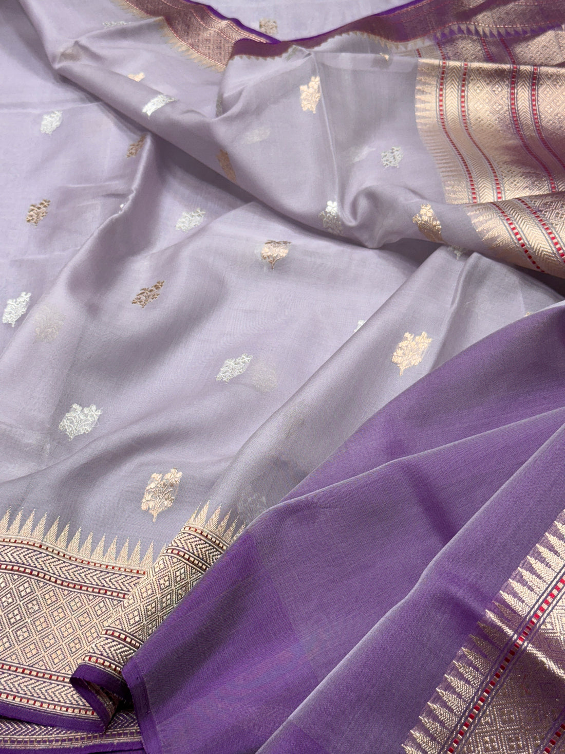 Lavender Handwoven Pure Banarasi Ektara Organza Saree