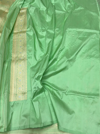 Parrot Green Handwoven Pure Banarasi Silk Saree – Kadwa Weave in 100% Katan Mulberry Silk