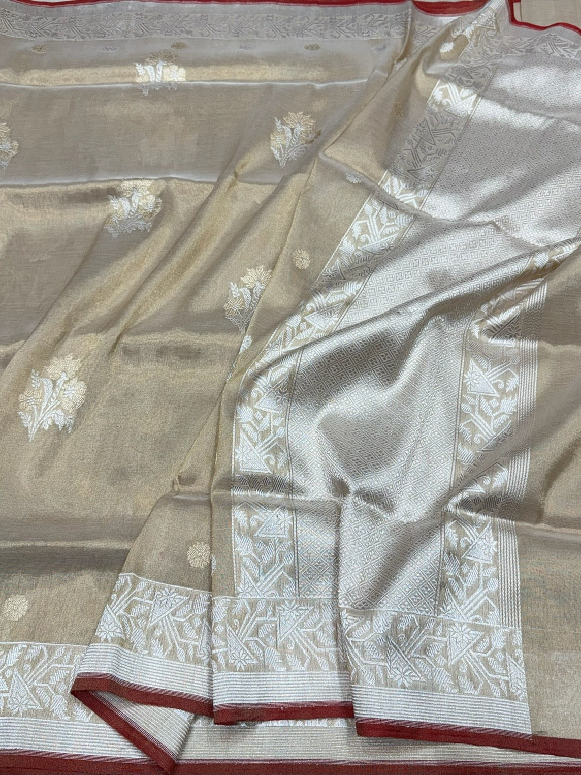 Champagne Gold Handwoven Pure Banarasi Tissue Saree
