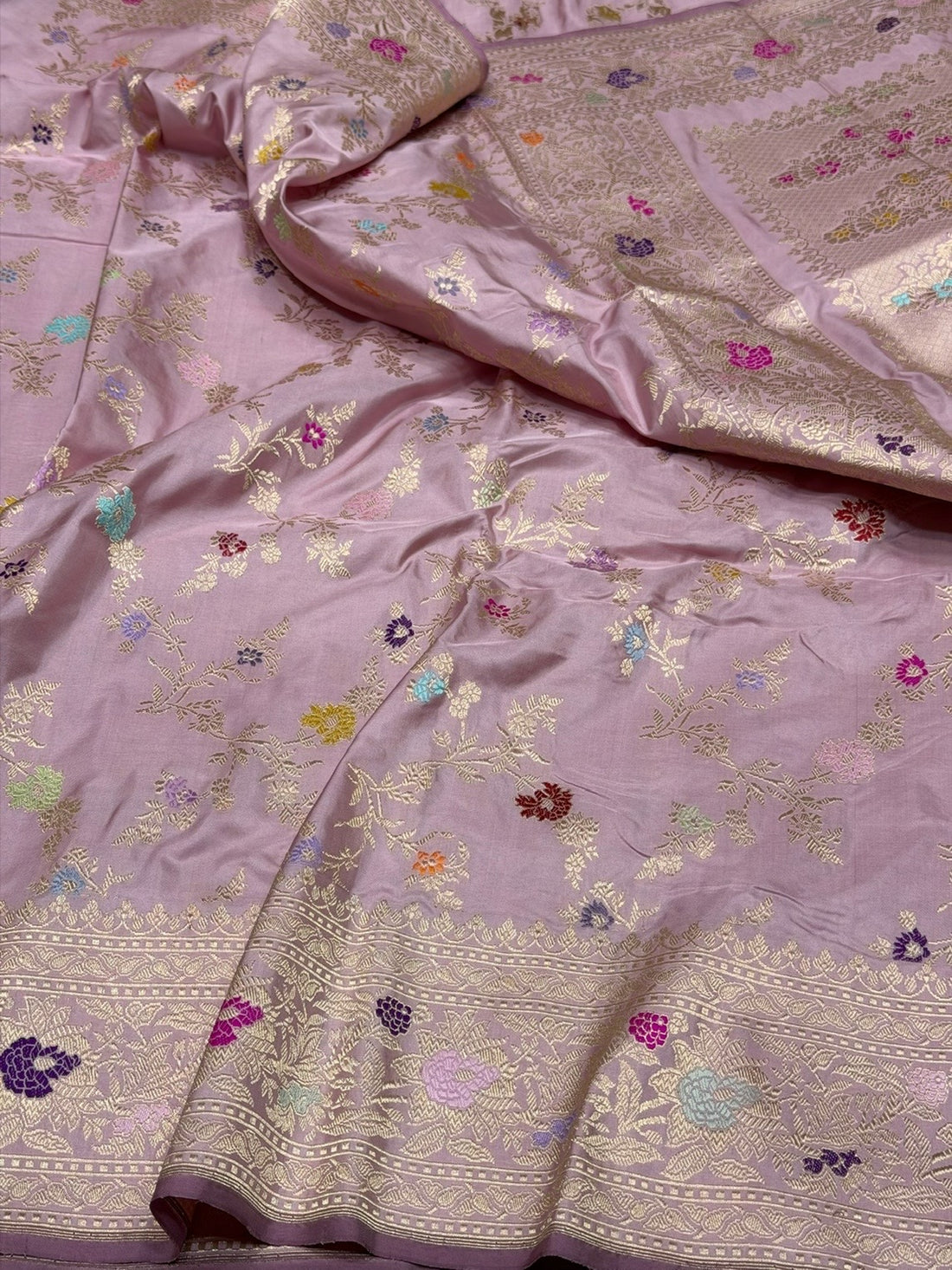 Light Mauve Handwoven Pure Banarasi Silk Saree