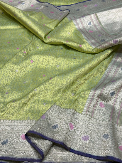 Handwoven Pure Banarasi Tissue Silk Saree – Kadwa Weave in 100% Tissue Silk