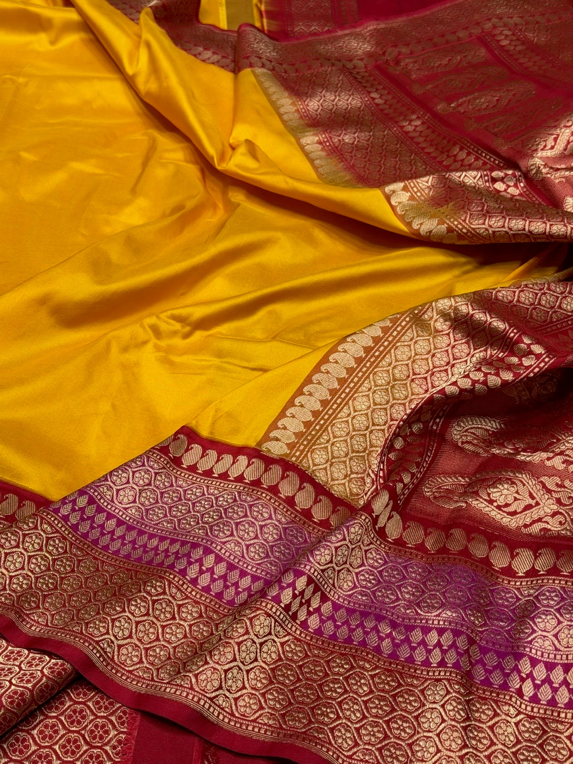 Yellow / Red Handwoven Pure Banarasi Ektara Silk Saree