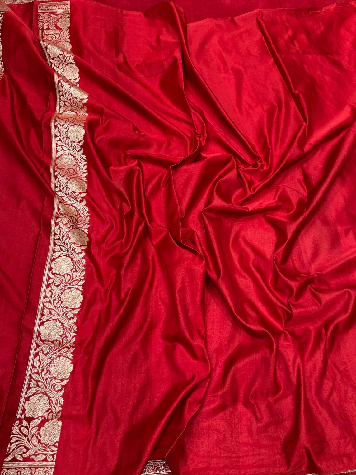 Red Handwoven Vintage Pure Banarasi Satin Silk Saree