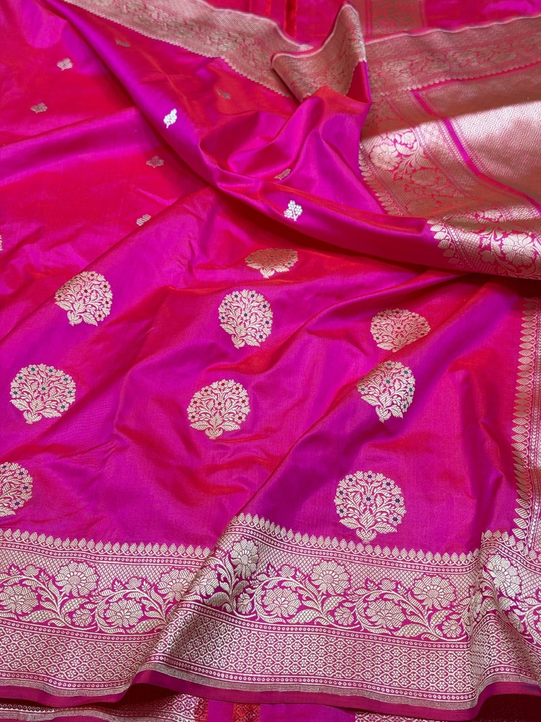 Rani Pink Handwoven Pure Banarasi Silk Saree – Katan Silk, Kadwa Weave &amp; Elegant Traditional Borderal Border