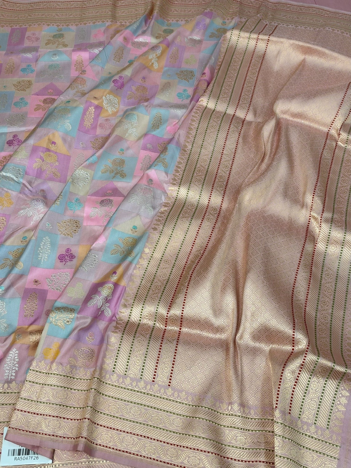 Peach Handwoven Pure Banarasi Rangkaat Silk Saree