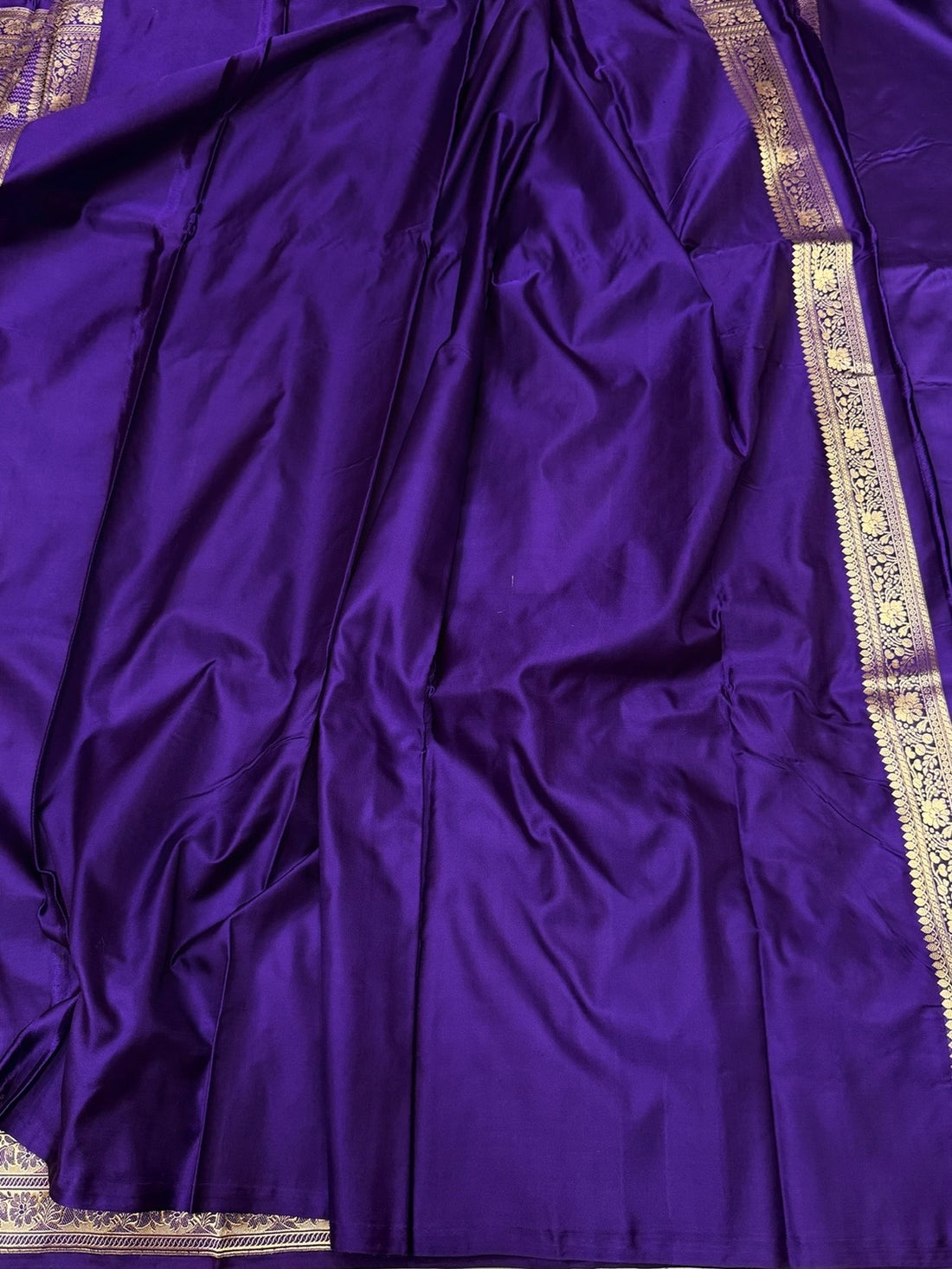 Purple Handwoven Vintage Pure Banarasi Satin Silk Saree