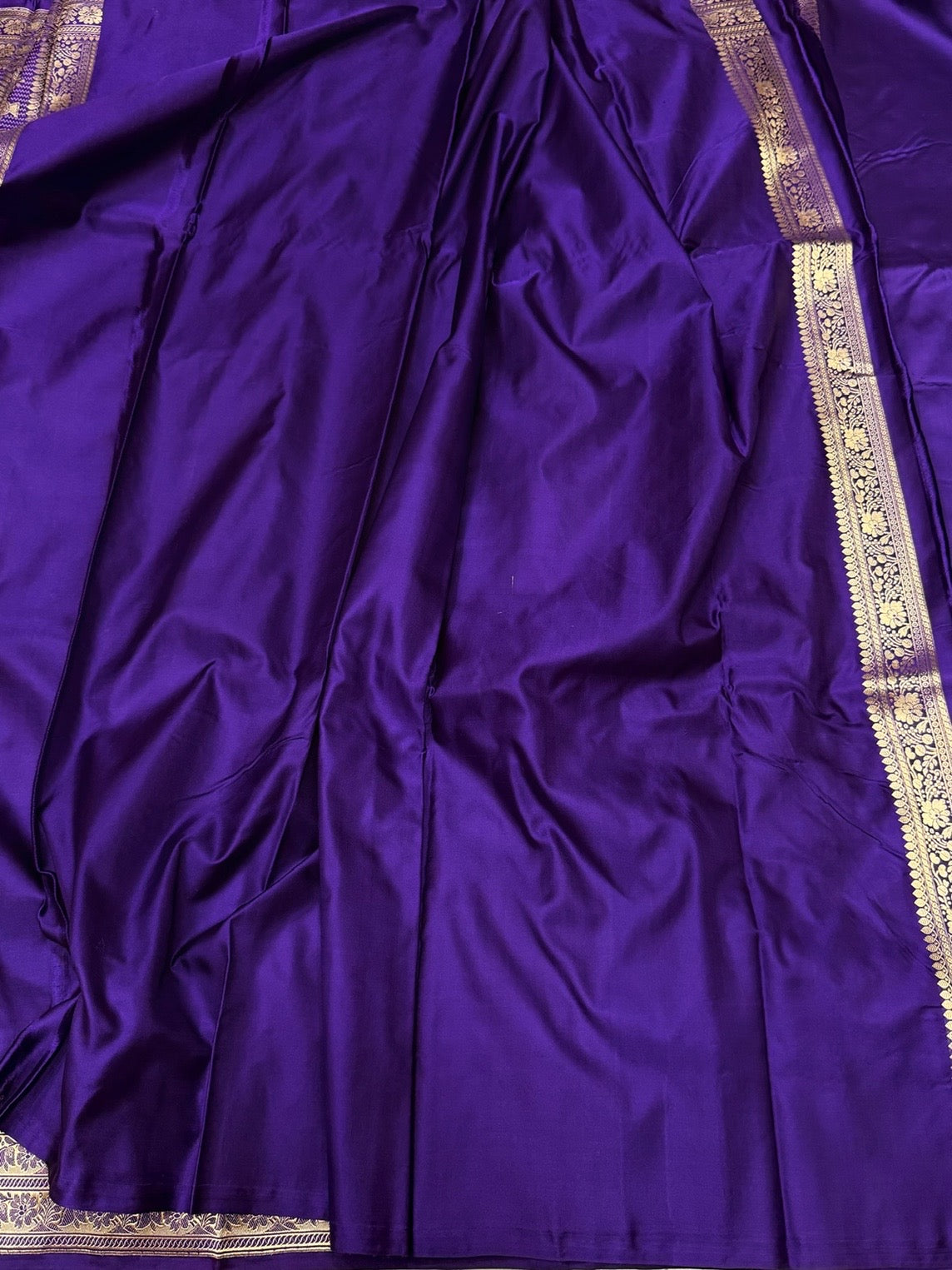 Purple Handwoven Vintage Pure Banarasi Satin Silk Saree