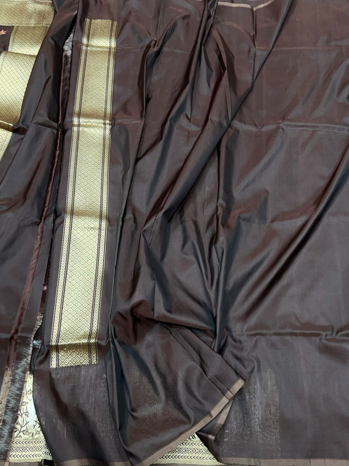 Coffee Brown Handwoven Pure Banarasi Silk Saree – Kadwa Weave, Pure Katan-Mulberry Silk