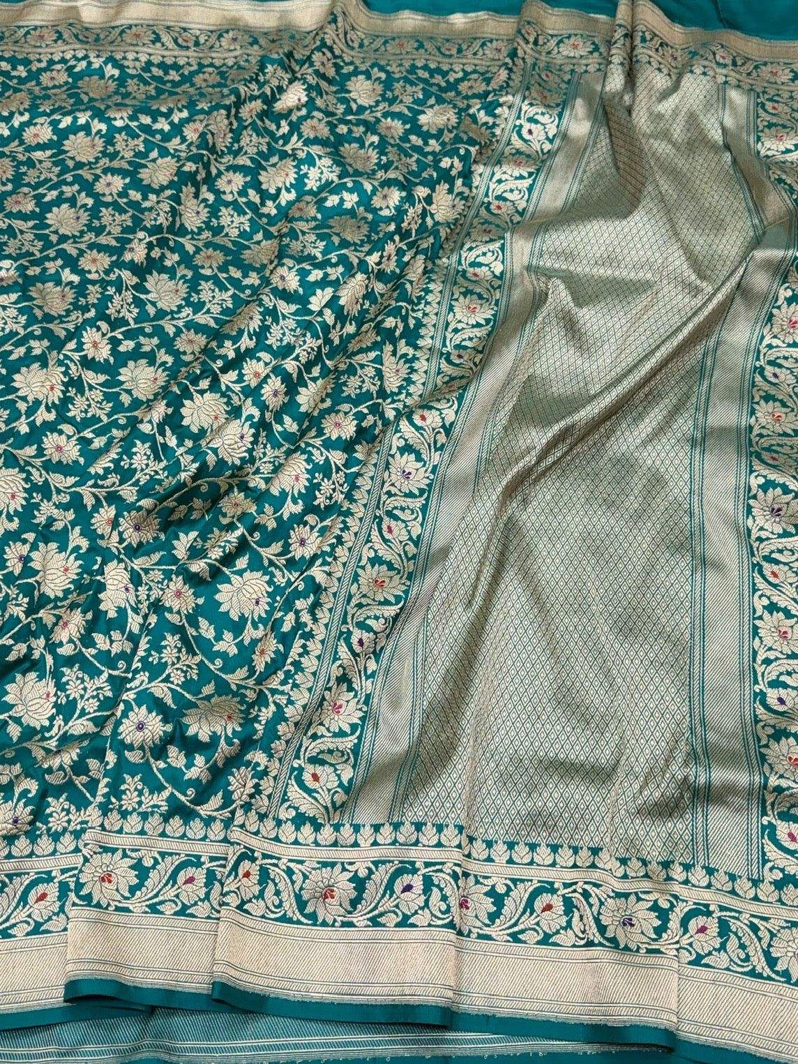 Teal Green Handwoven Pure Banarasi Katan Silk Saree – Authentic Kadwa Weave