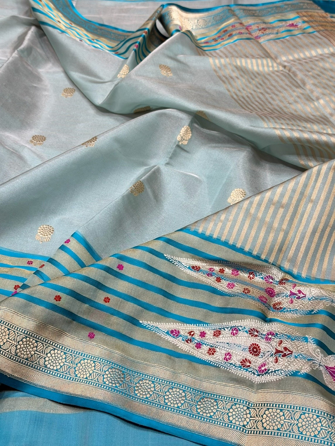 Ice Blue Handwoven Pure Banarasi Ektara Tissue Saree | Lightweight Kadwa Katan Silk
