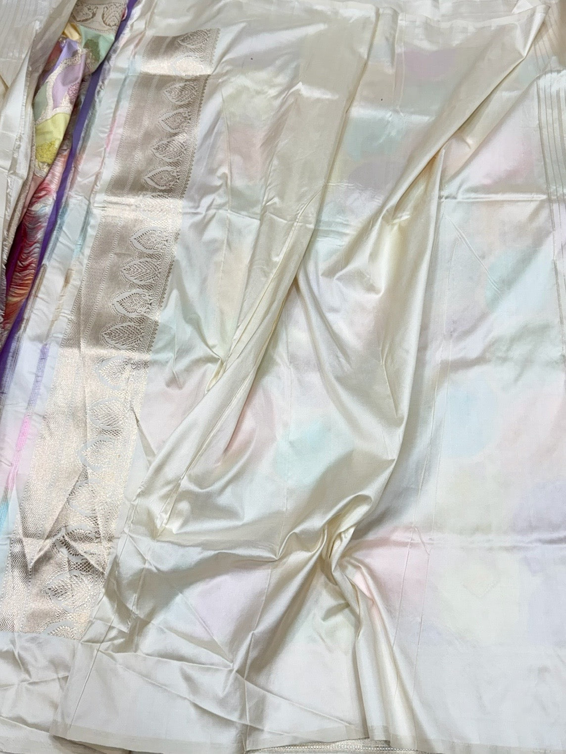 Ivory Handwoven Pure Banarasi Rangkaat Silk Saree – Pure Katan Silk | Rangkaat Technique | Luxury Banarasi Saree