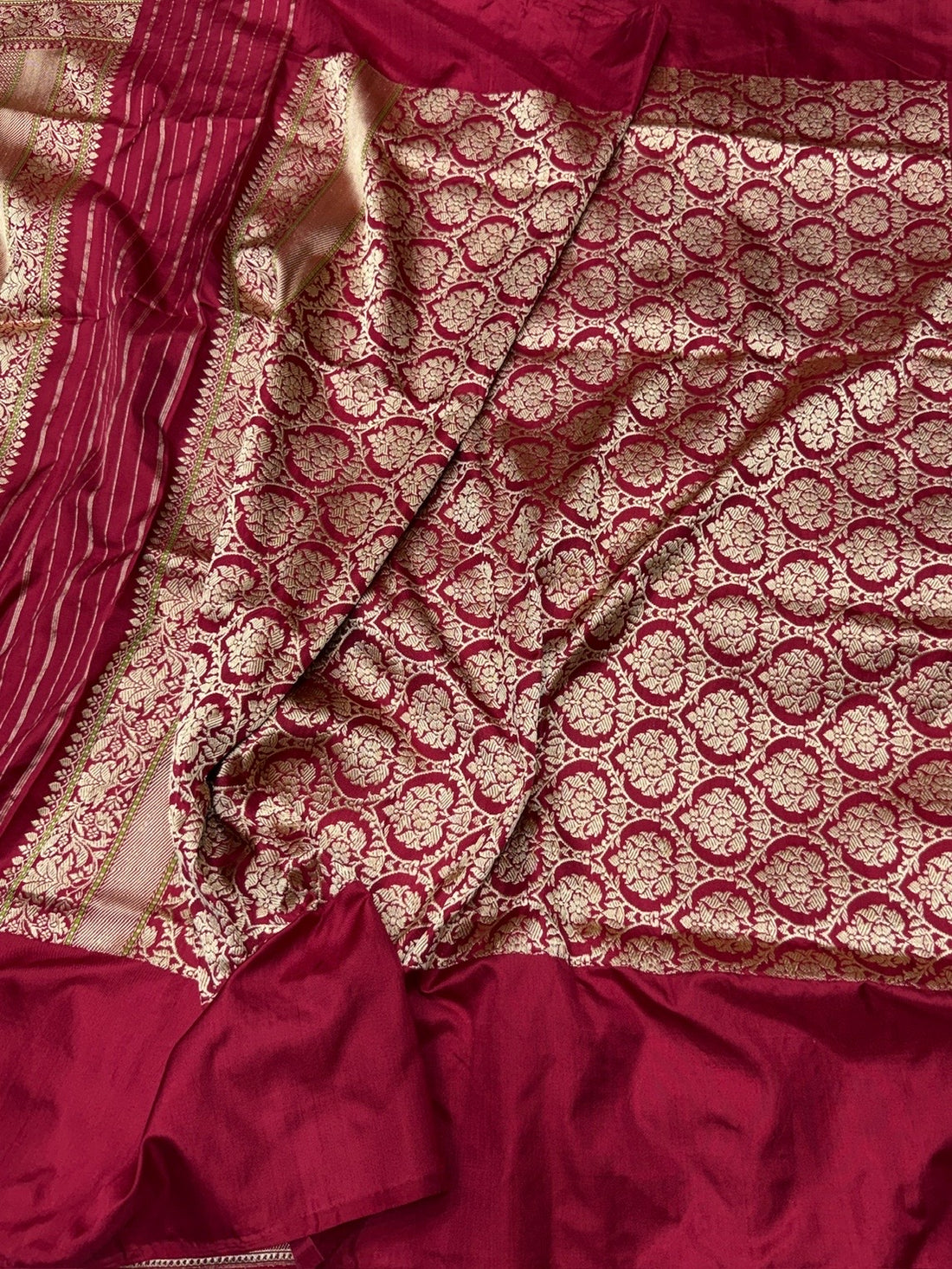 Cream Handwoven Pure Banarasi Ektara Silk Saree