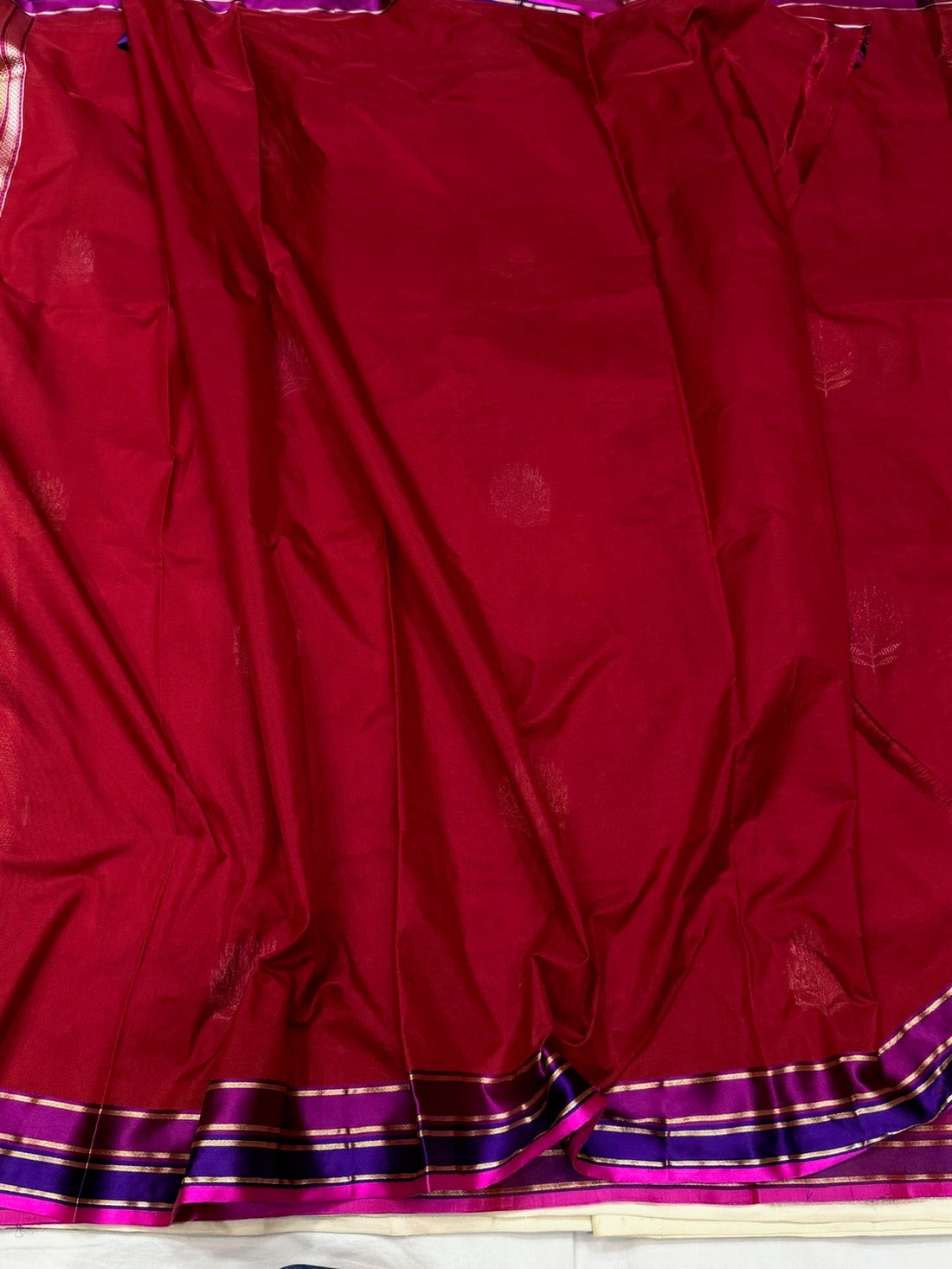 Red Handwoven Pure Banarasi Ektara Silk Saree with Satin Border – Kadwa Weave | Authentic Banaras Handloom