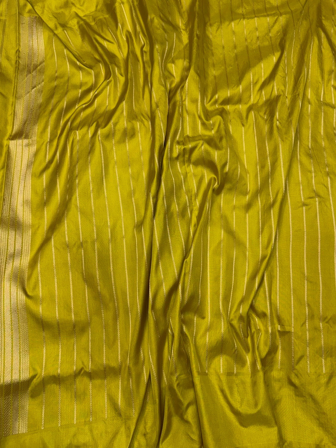 Mehndi Yellow Handwoven Pure Banarasi Tissue Saree