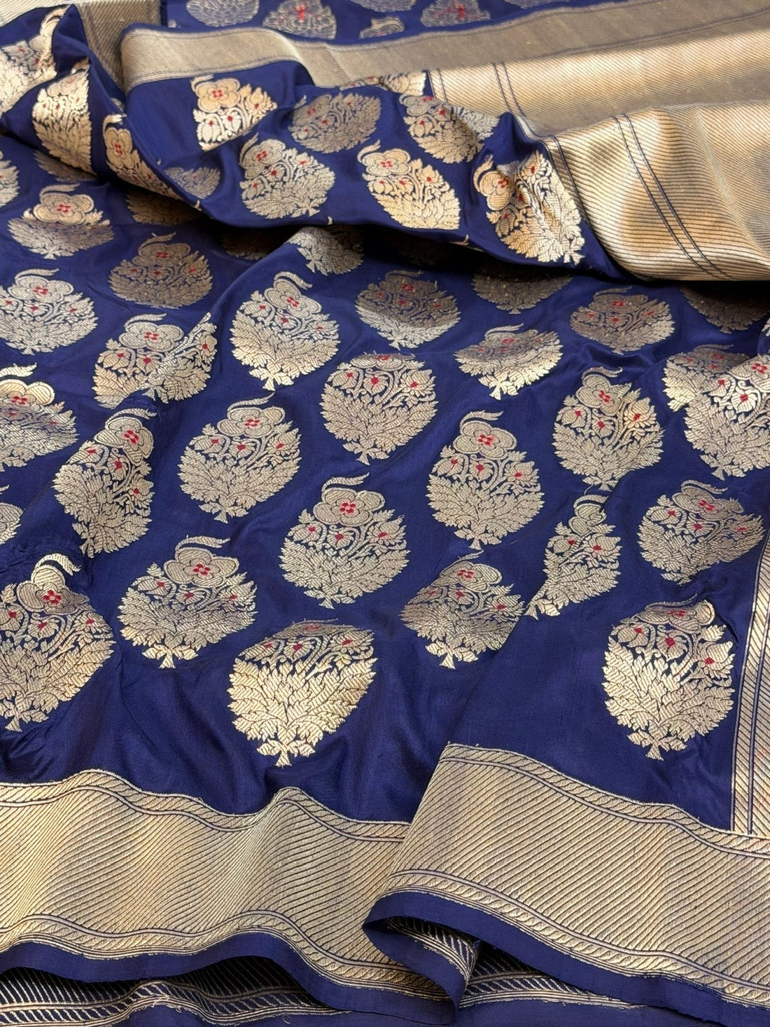 Navy Blue Handwoven Pure Katan Silk Banarasi Saree