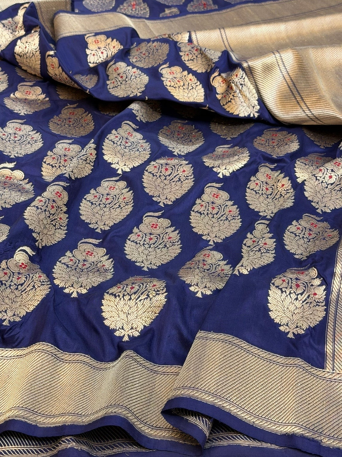 Navy Blue Handwoven Pure Katan Silk Banarasi Saree