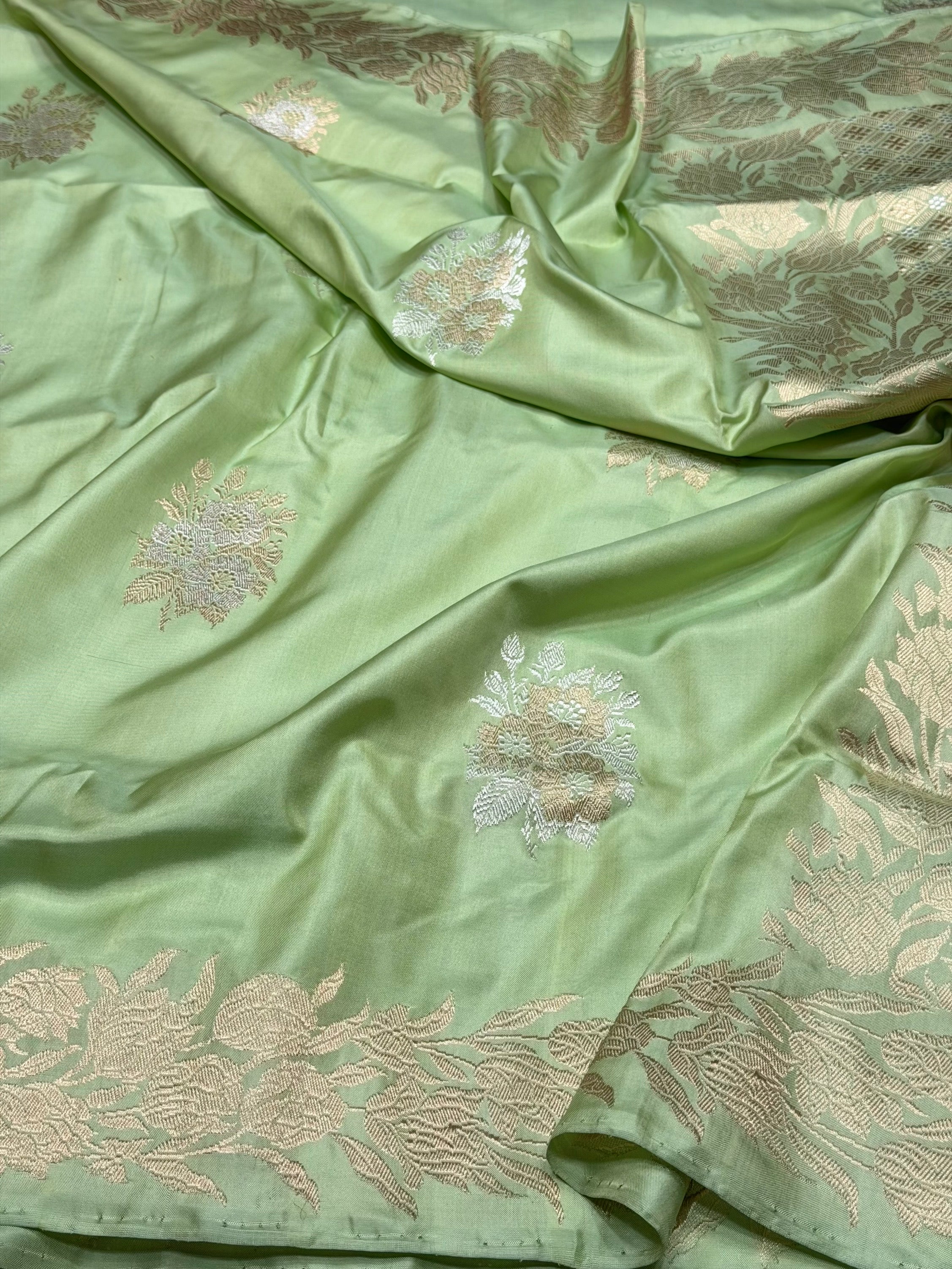 Pista Pure Banarasi Ektara Silk Saree – Handwoven Kadwa Booti