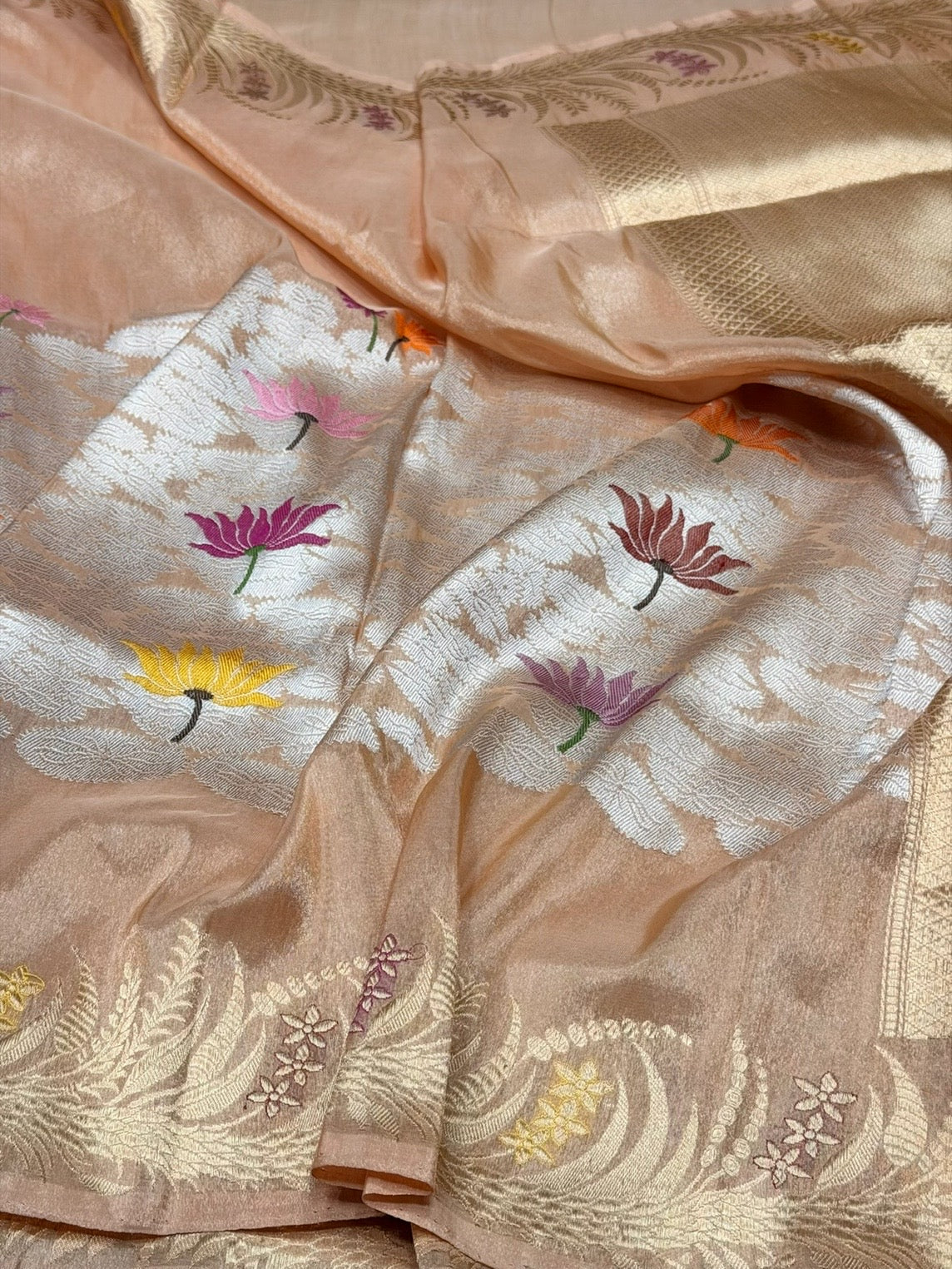 Champagne Beige Handwoven Pure Banarasi Tissue Silk Saree – Kadwa Lotus Motif | Authentic Katan Tissue Handloom