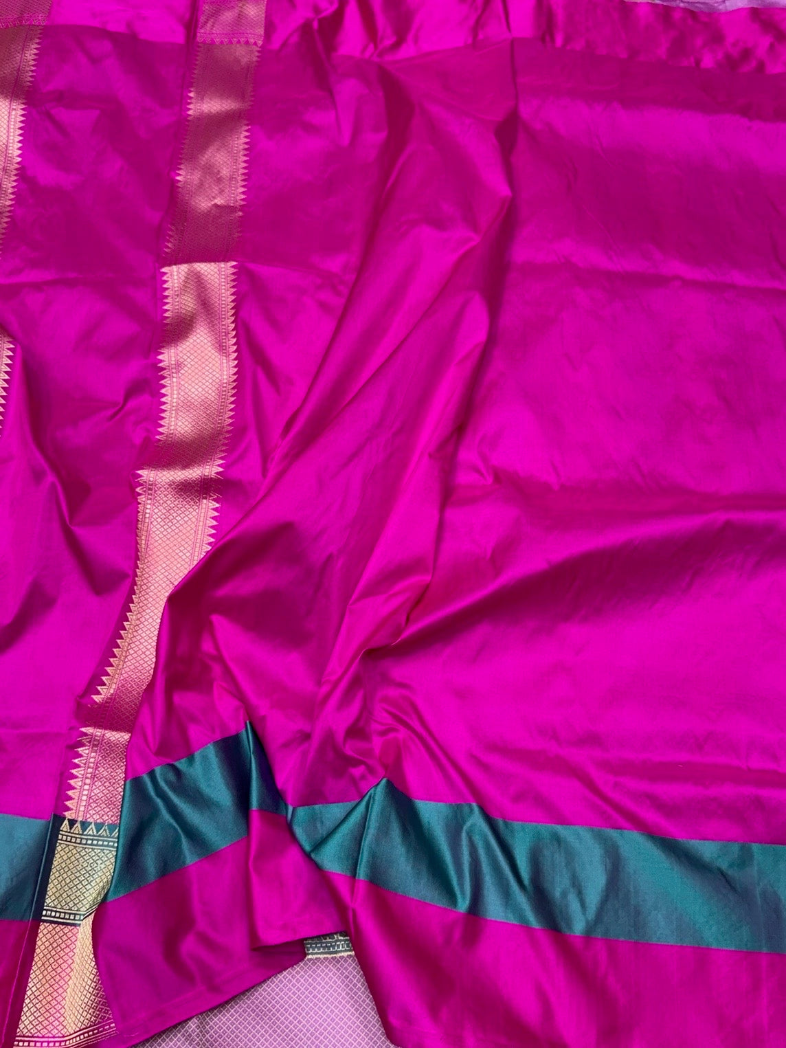 Lavender Handwoven Banarasi Pure Silk Brocade Saree with Red Satin Border – Luxurious Katan Silk