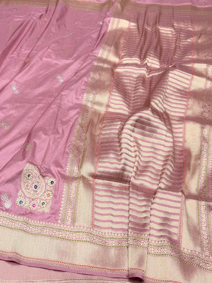 Gajiri Pink Handwoven Pure Banarasi Silk Saree in Kadwa Weave