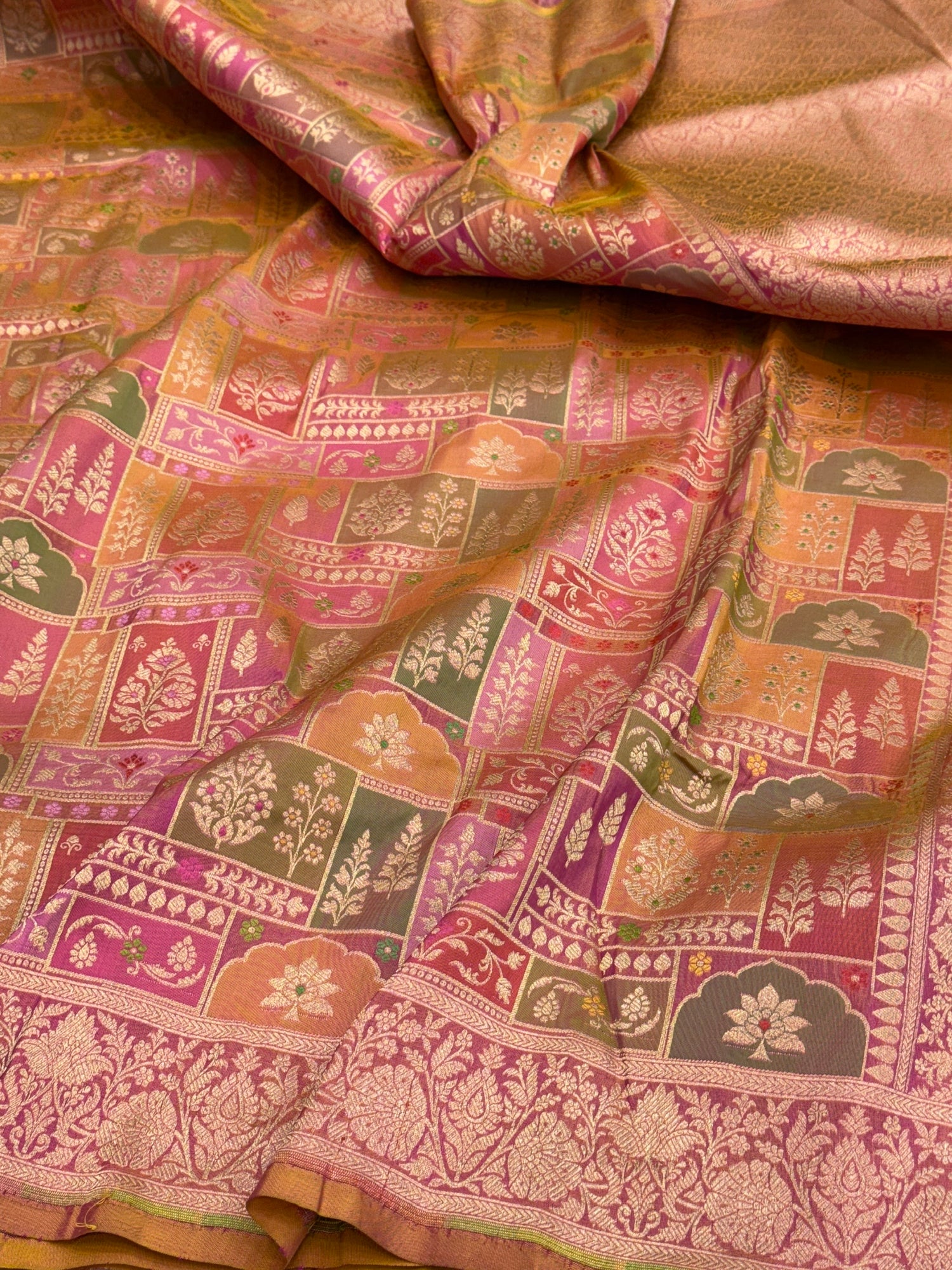 Banarasi Rangkaat Pure Silk Saree