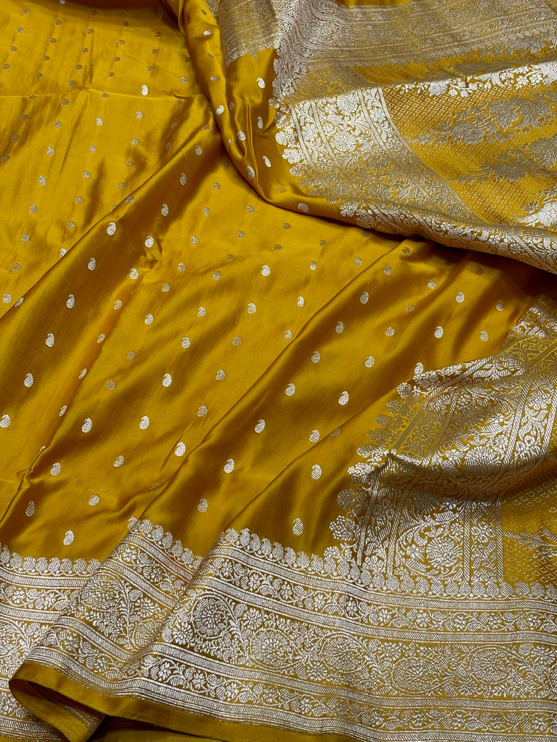 Yellow Vintage Banarasi Pure Satin Silk Brocade Saree – Luxury Cutwork Wedding &amp; Festive Saree